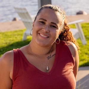 Meet your Posher, Hailey